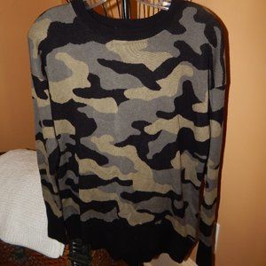 Izaac Mizrahi Pullover Sweater Camo Print Womens Size Large